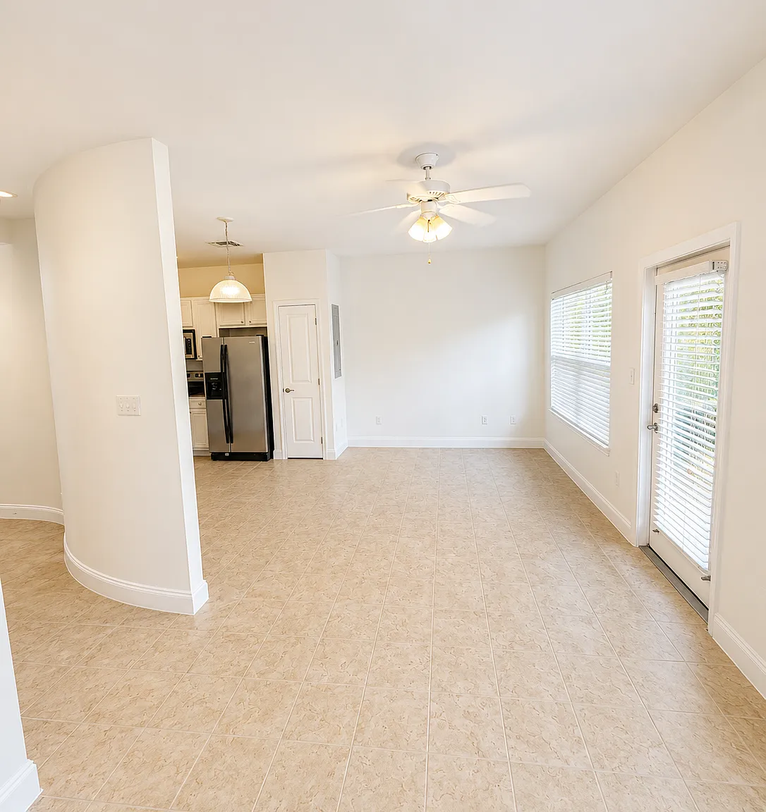 2 bed, 2.5 bath, 900 sqft, $1,750 — Photo 2