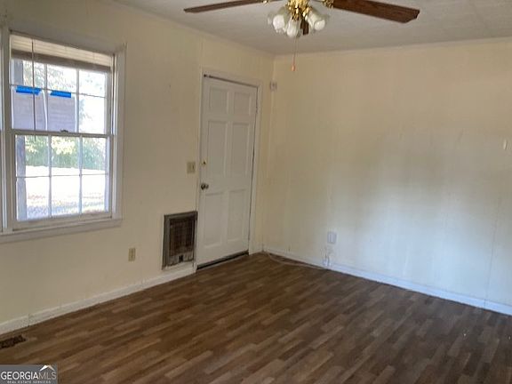 2nd image of 5534 Russell Ave