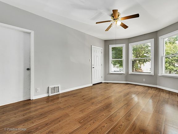 2nd image of 1444 S 49th Ave