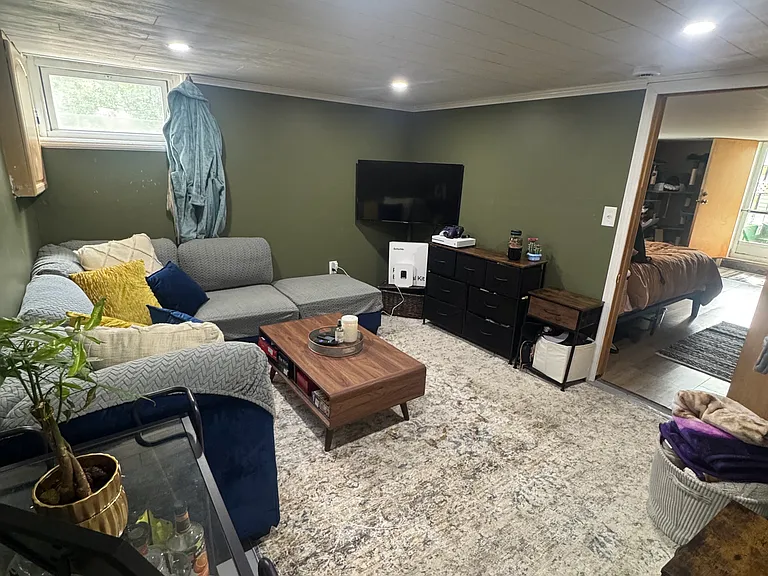 148 Summit St — Photo 11