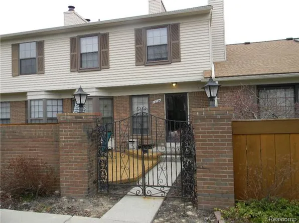 22264 Pondview #1, Novi, MI 48375