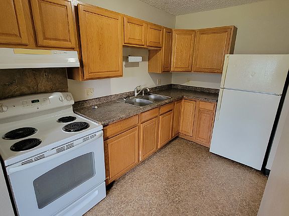 3rd image of 102 8th Ave NW #15-D