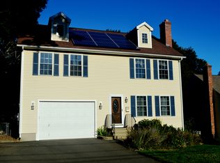 73 Queen St, Bristol, CT 06010