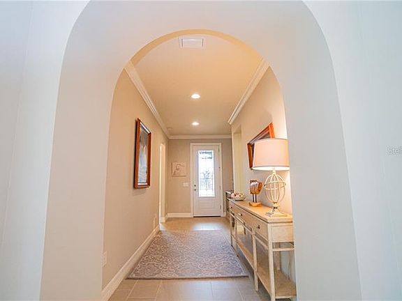 4th image of 13908 Miranese St