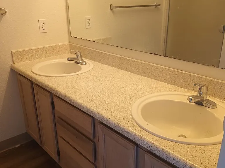 1307 NW Slate Ln #102 — Photo 16