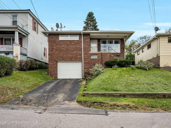 509 4th St, Dunmore, PA 18512