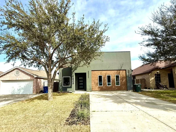 1909 Costa Del Sol Dr, Laredo, TX 78046
