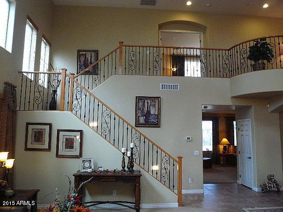 4th image of 3010 N 136th Dr