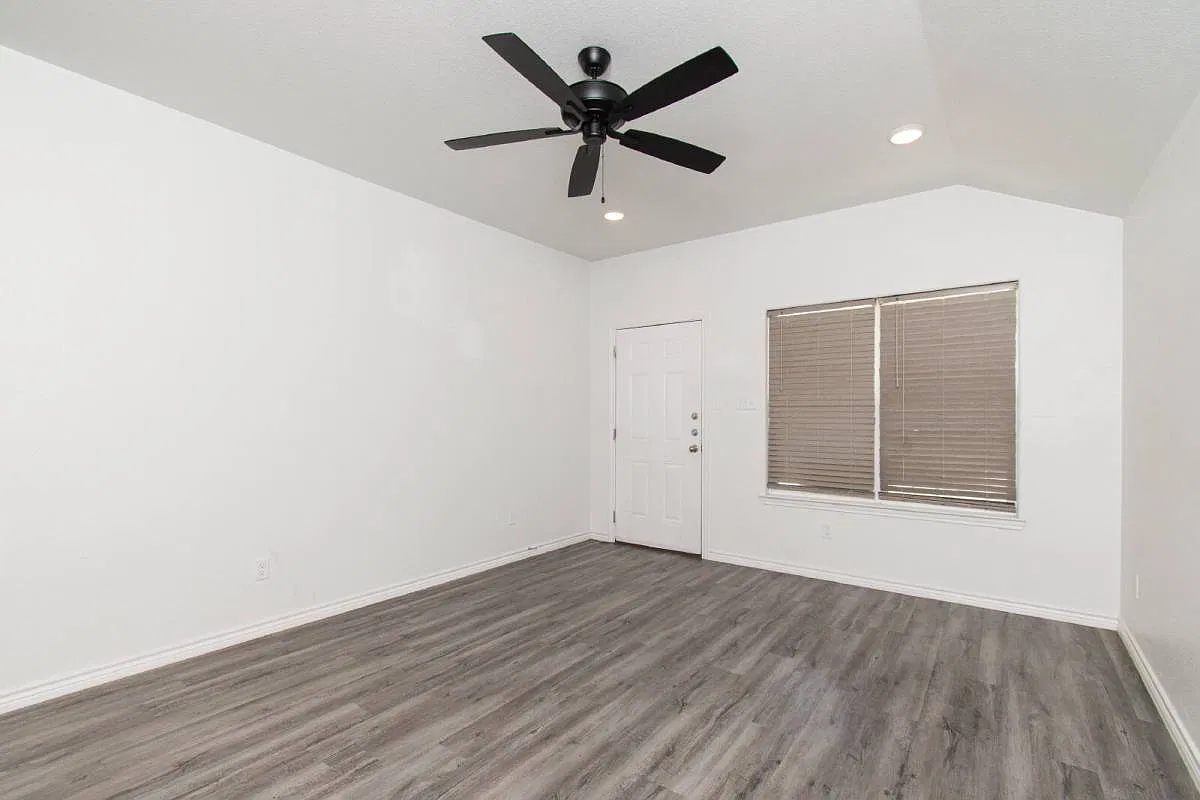 309 Lost Trail in Copperas Cove, TX 76522 — Photo 3