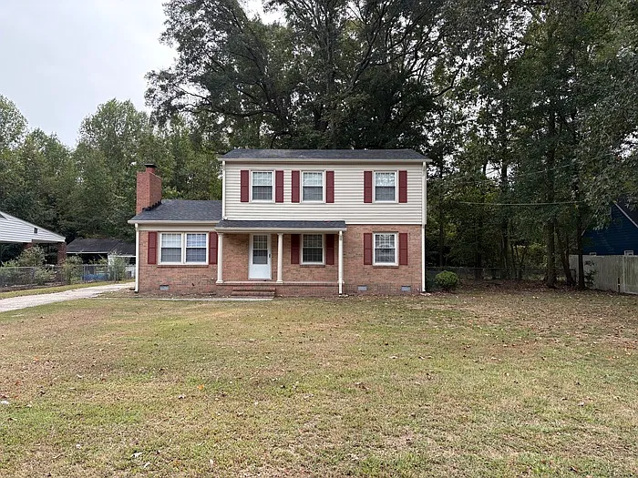 4 bed, 1.5 bath, 1930 sqft, $2,000 — Photo 1