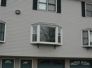 30 Angle St APT 35, Lowell, MA 01851