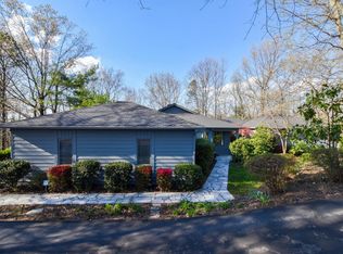 5350 Silver Fox Rd, Roanoke, VA 24018