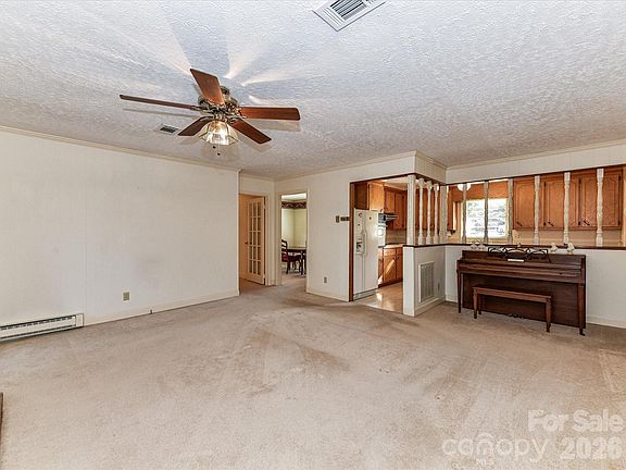 5th image of 1416 Marjorie Dr