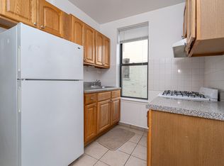 25-64 35th St #C3, Astoria, NY 11103