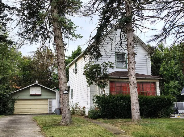 1117 Webster St, Farrell, PA 16121