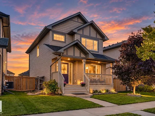 9523 212th St NW, Edmonton, AB T5T 4J6
