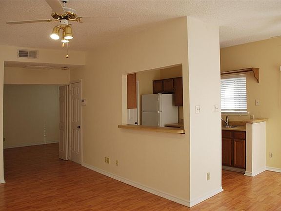 2nd image of 7025 Hemlock Ave APT 201A