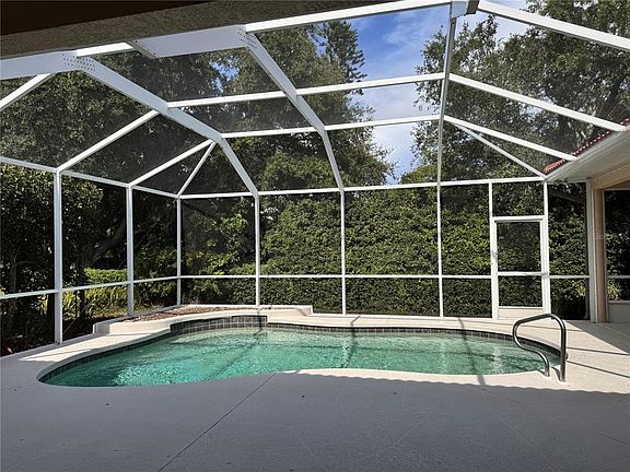 3rd image of 7103 Treymore Ct