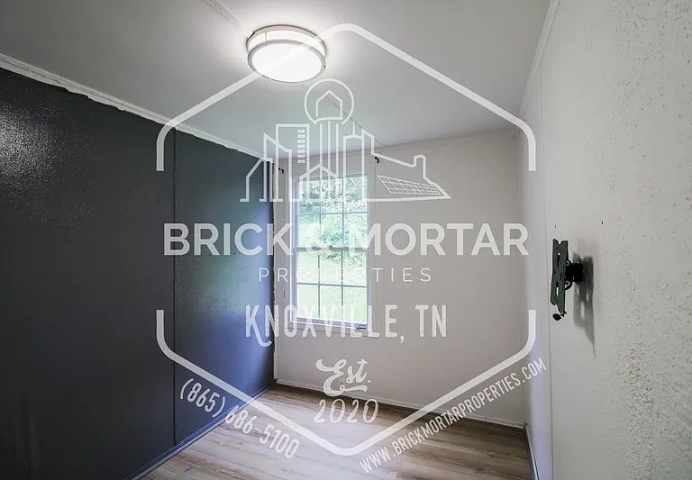 2417 Fillmore Ave — Photo 14