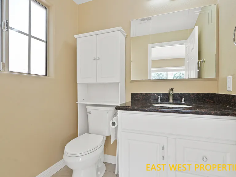 11186 Lavender Ave — Photo 19
