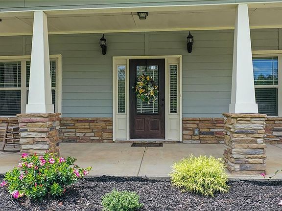 4th image of 253 Lee Road 2206