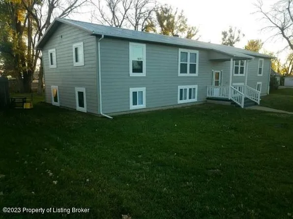 280 1st Ave NW, Killdeer, ND 58640