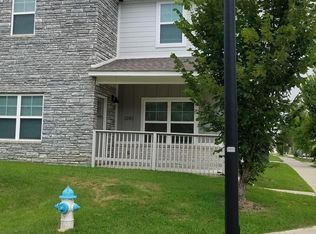 1242 N Sicily Ln, Fayetteville, AR 72704