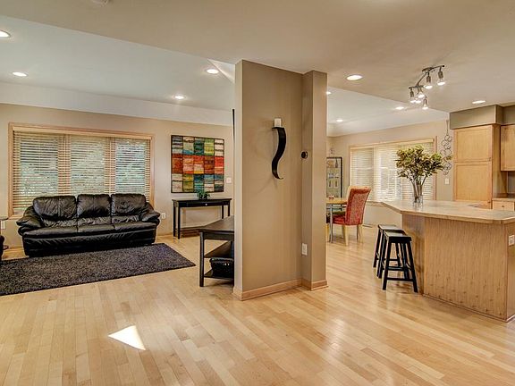4th image of 1321 Butler Ct