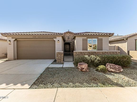 2nd image of 40945 W Agave Rd