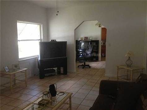 3rd image of 207 E Woodward Ave