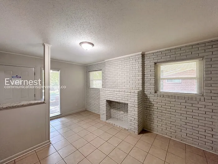 1416 Moss Point Dr — Photo 11