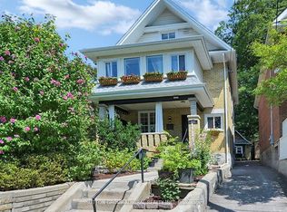117 Bellhaven Rd, Toronto, ON M4L3J9