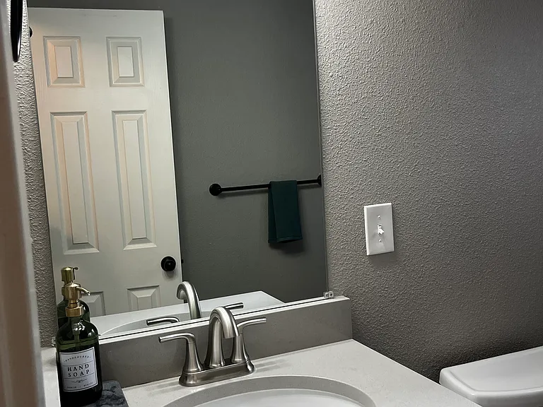 12641 E Alaska Pl — Photo 8