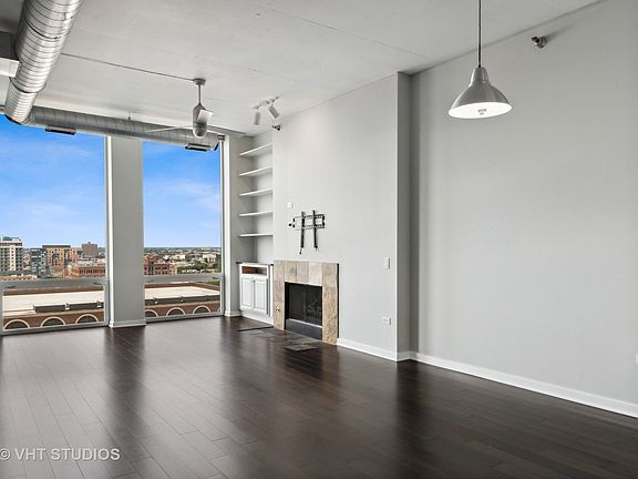 2nd image of 720 N Larrabee St APT 1311
