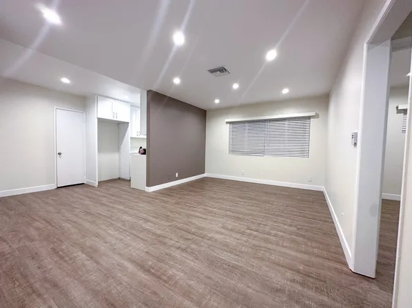 4904 Tujunga Ave, North Hollywood, CA