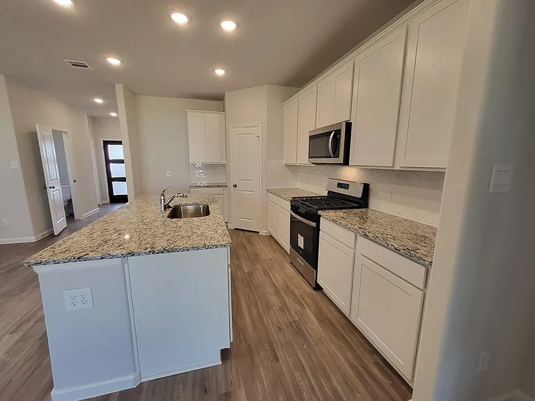 8030 Peppercorn St — Photo 3