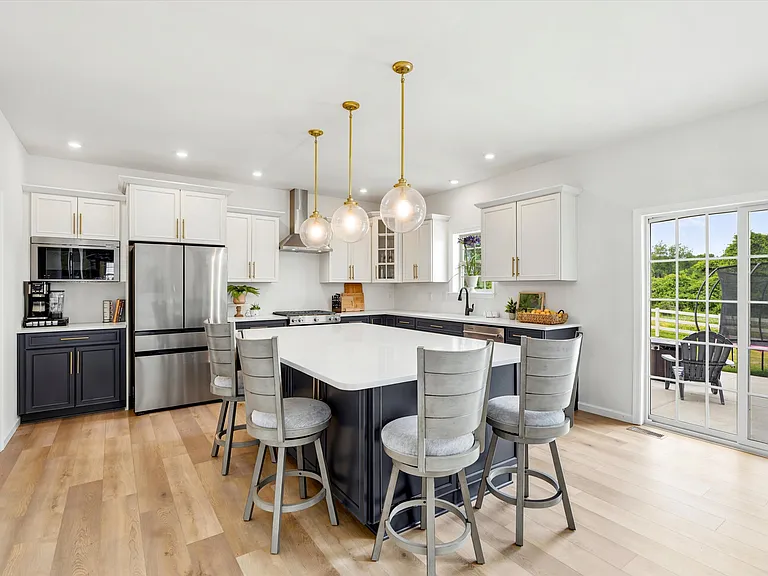 103 Janine Way — Photo 17