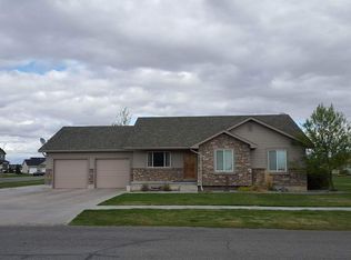505 Golden Willow Dr, Rexburg, ID 83440