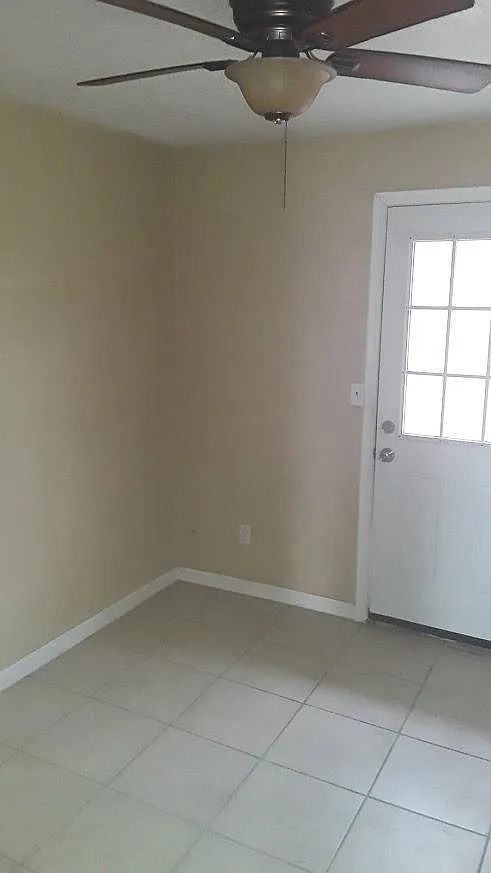 3638 E Monte Vista Dr — Photo 3
