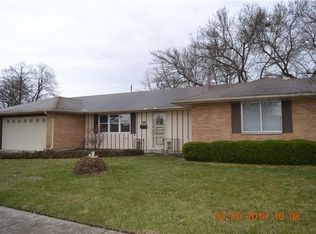 612 Bradfield Dr, Dayton, OH