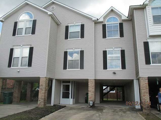 1st image of 37 Brandon Hall Dr APT B