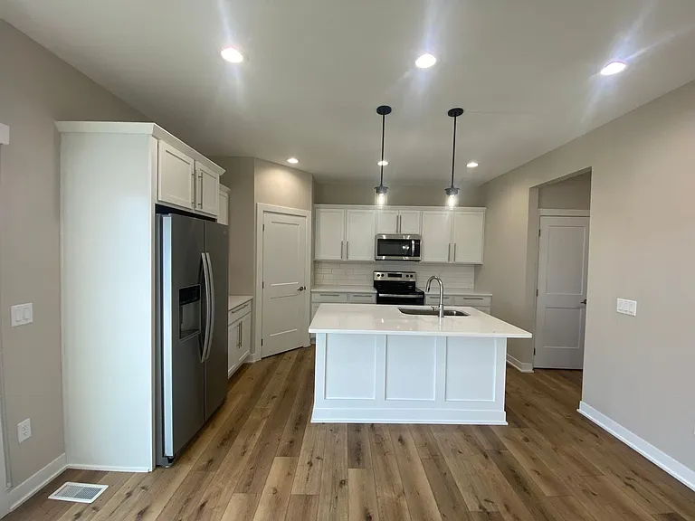 10168 Divine Pl — Photo 6