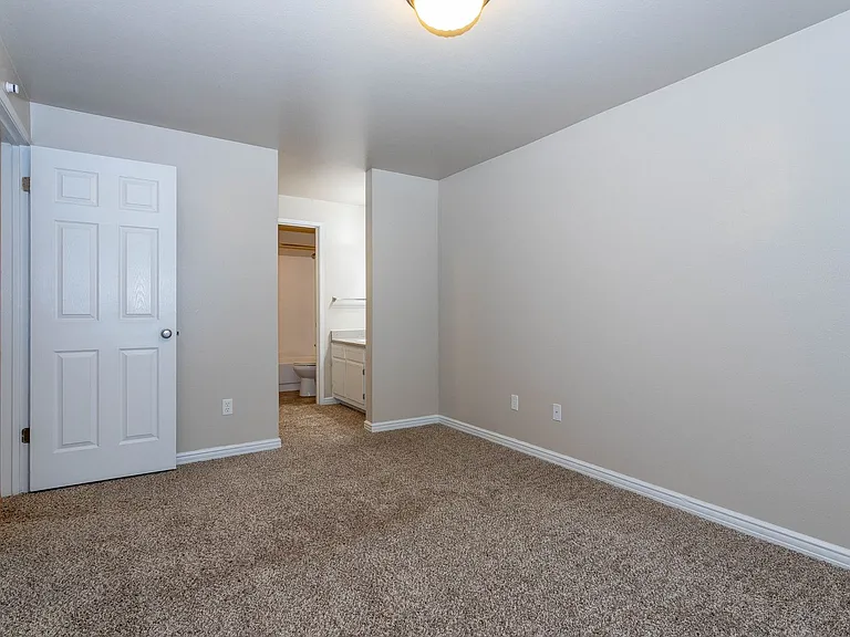 The Vineyards Apartments - Bremerton, WA. — Photo 54