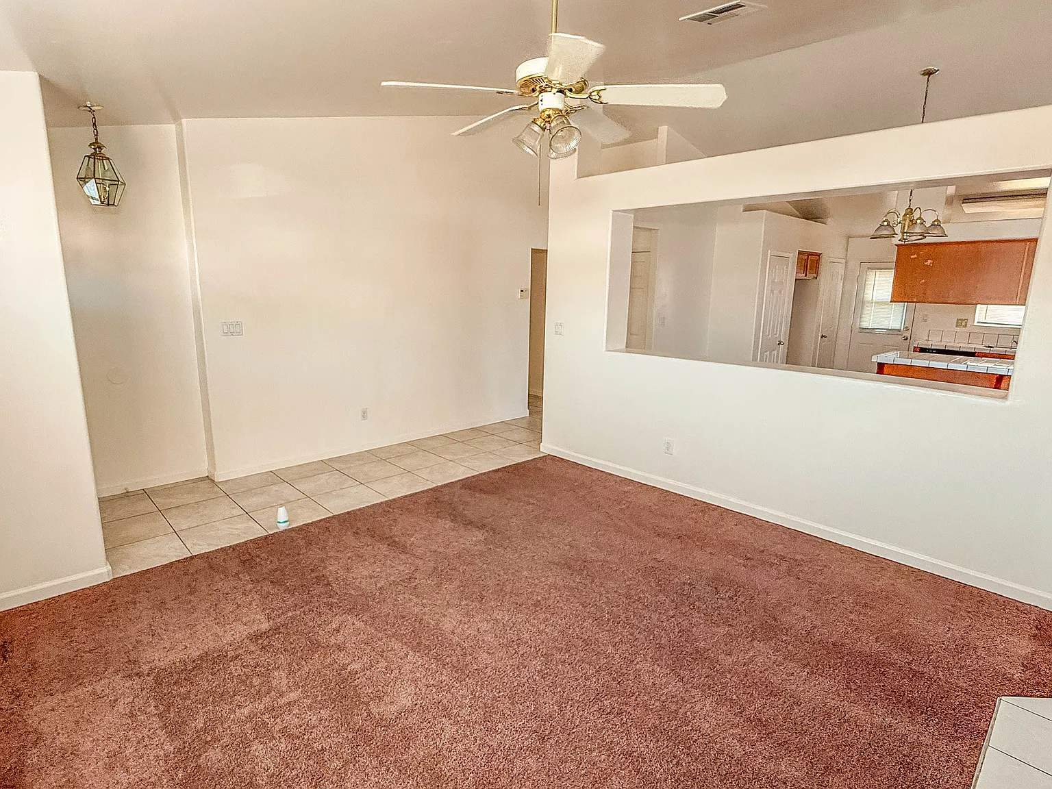 3 bed, 1398 sqft, $2,295 — Photo 3