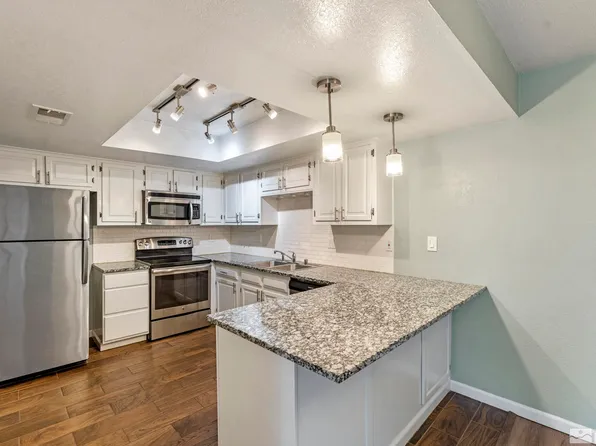 2300 Dickerson Rd APT 82, Reno, NV 89503