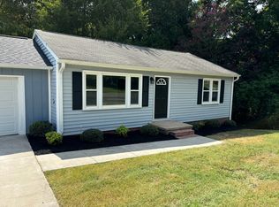 1201 E Harden St, Graham, NC 27253