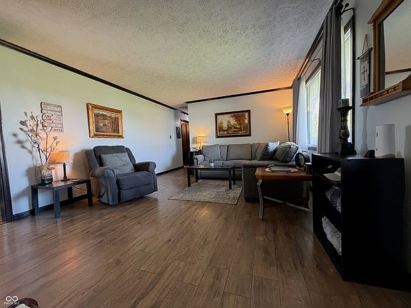 4th image of 4689 N Frontage Rd