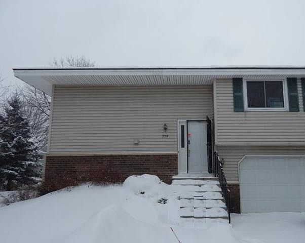 1st image of 779 Evergreen Ct