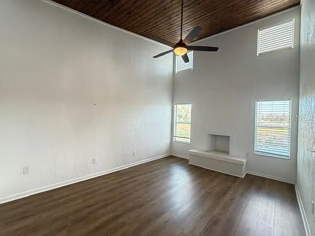 21204 Sandalwood Dr #21204 — Photo 10