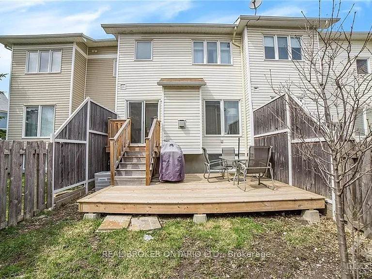 222 Meadowbreeze Dr — Photo 24